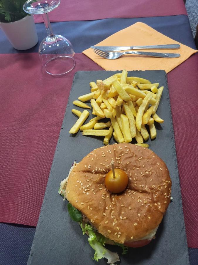 Alberg Restaurant Bellavista Санта Пау Екстериор снимка