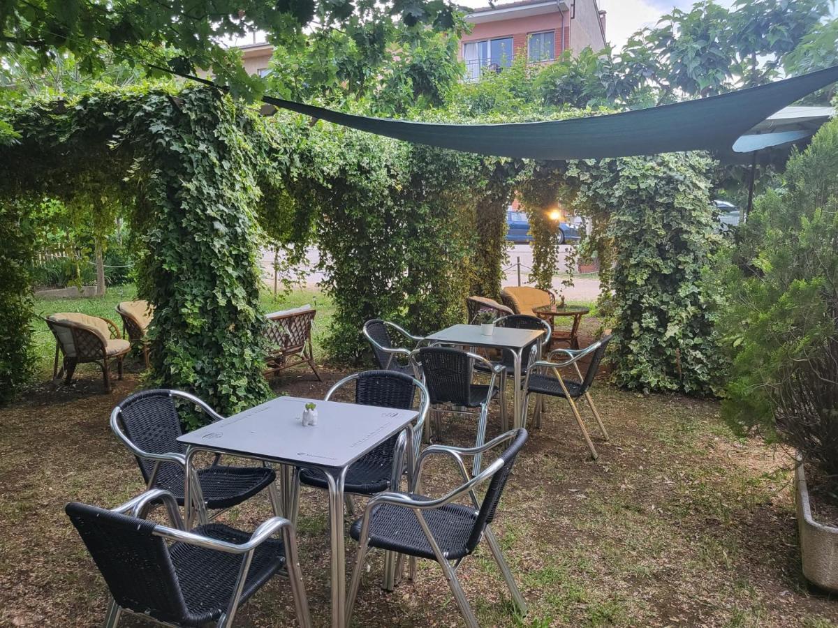 Alberg Restaurant Bellavista Санта Пау Екстериор снимка